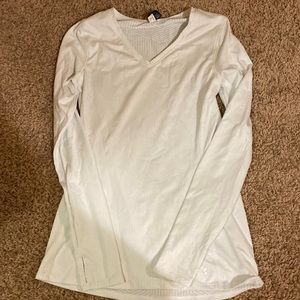 White Under Armor layer cold gear long sleeve